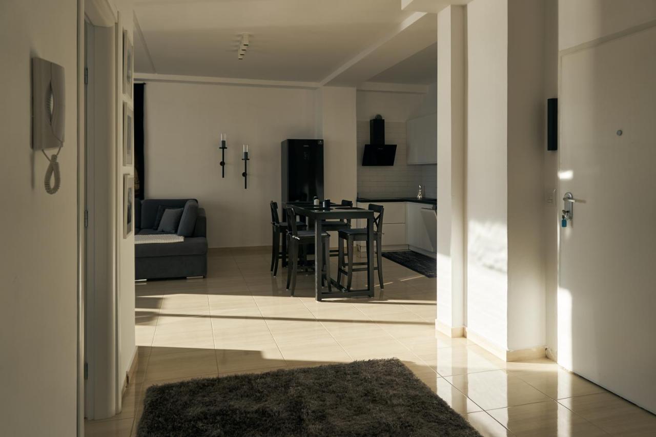 The Garrison Apartment Sarandë Exteriér fotografie